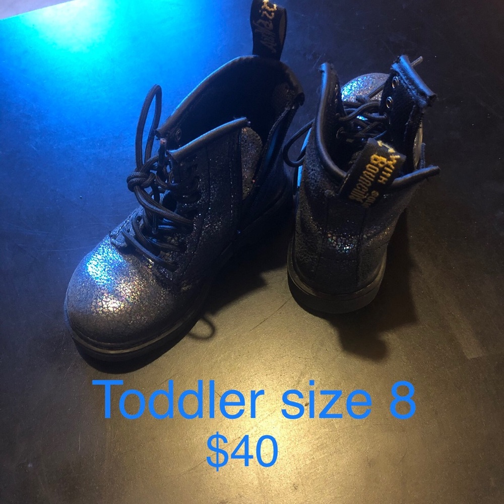 Toddler Dr Martens boot